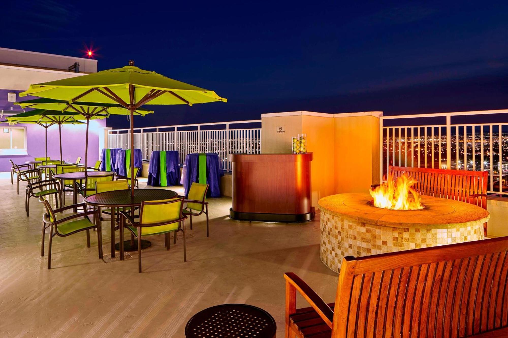 Springhill Suites By Marriott Las Vegas Convention Center Exterior foto